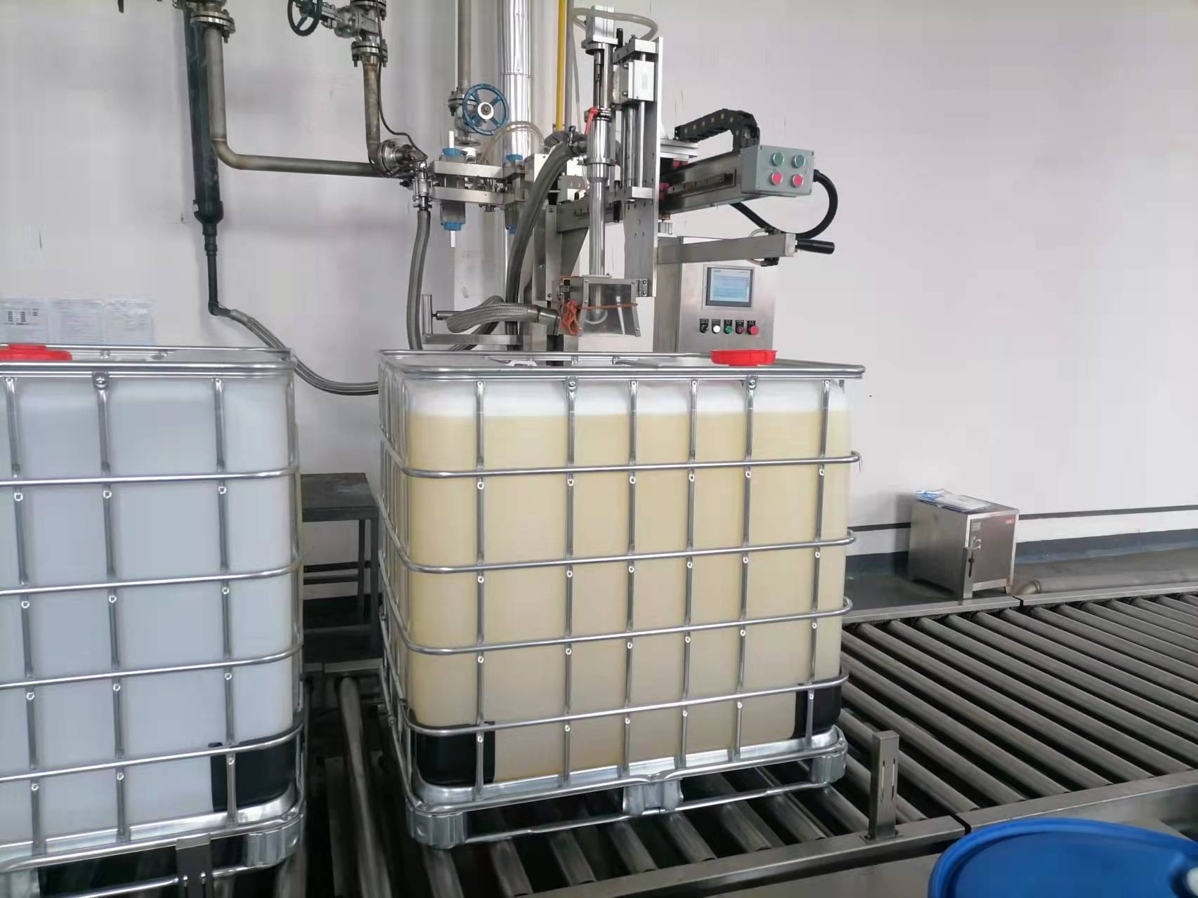 化工灌裝機,200L灌裝機,涂料油漆灌裝機,潤滑油灌裝機